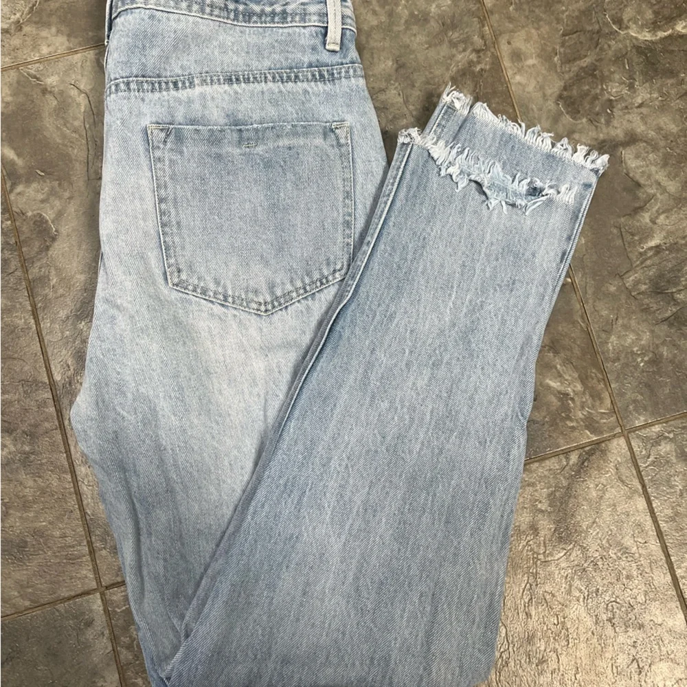 Jeans - Picture 3 of 4
